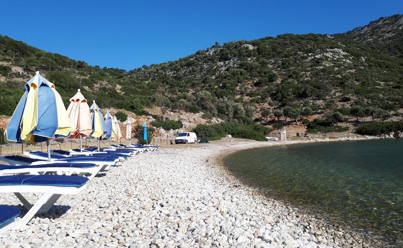 Foto af Gerakas beach med sten overflade