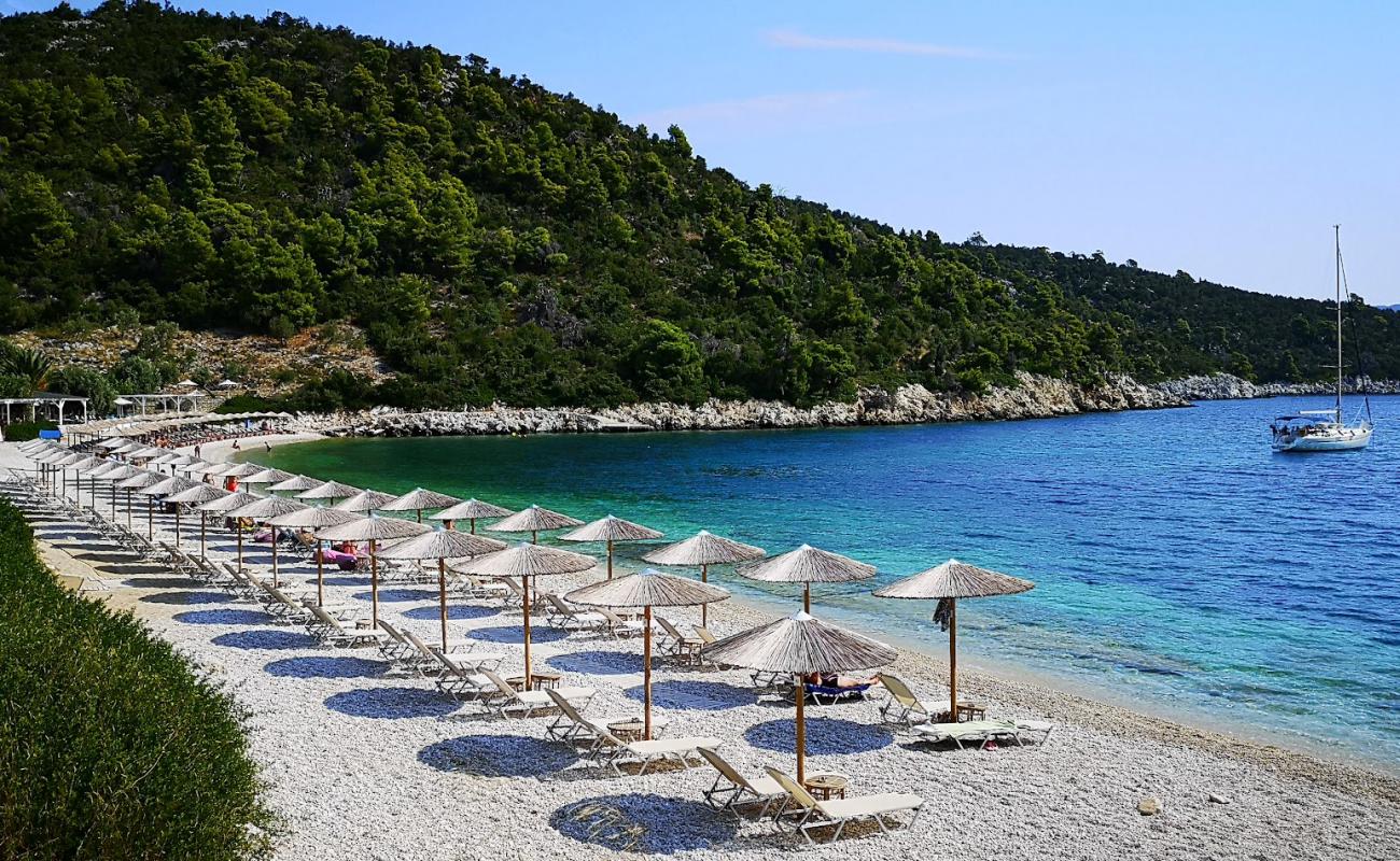 Foto af Leftos Gialos Strand med let sten overflade