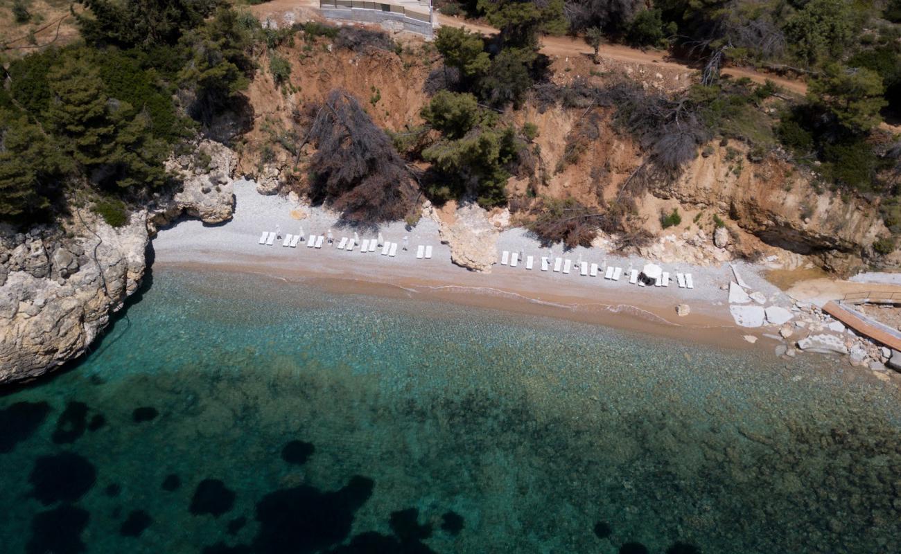 Foto af Angel beach med let sand og småsten overflade