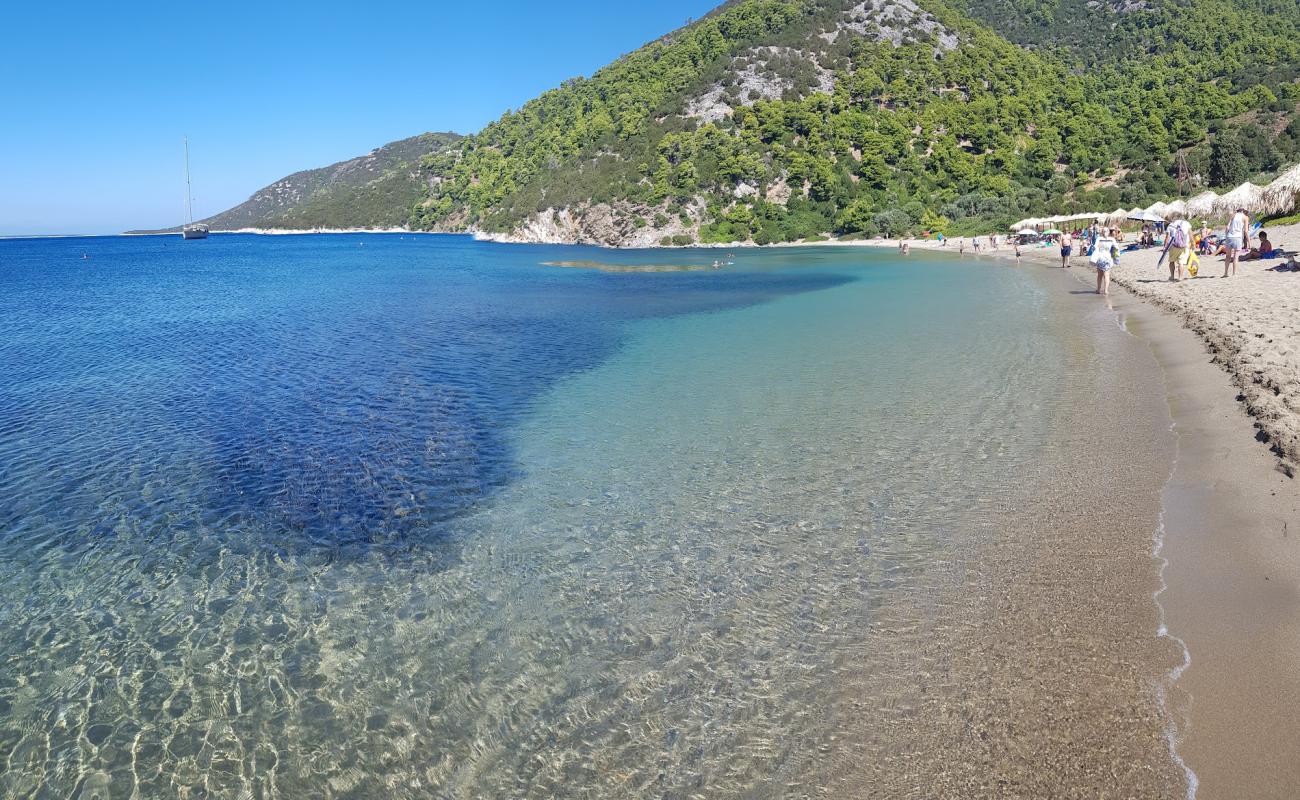 Foto af Pefkos beach med lys sand overflade