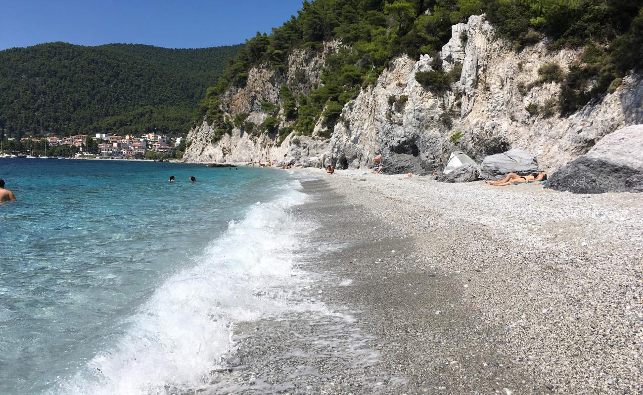 Foto af Hovolo beach med let fin sten overflade