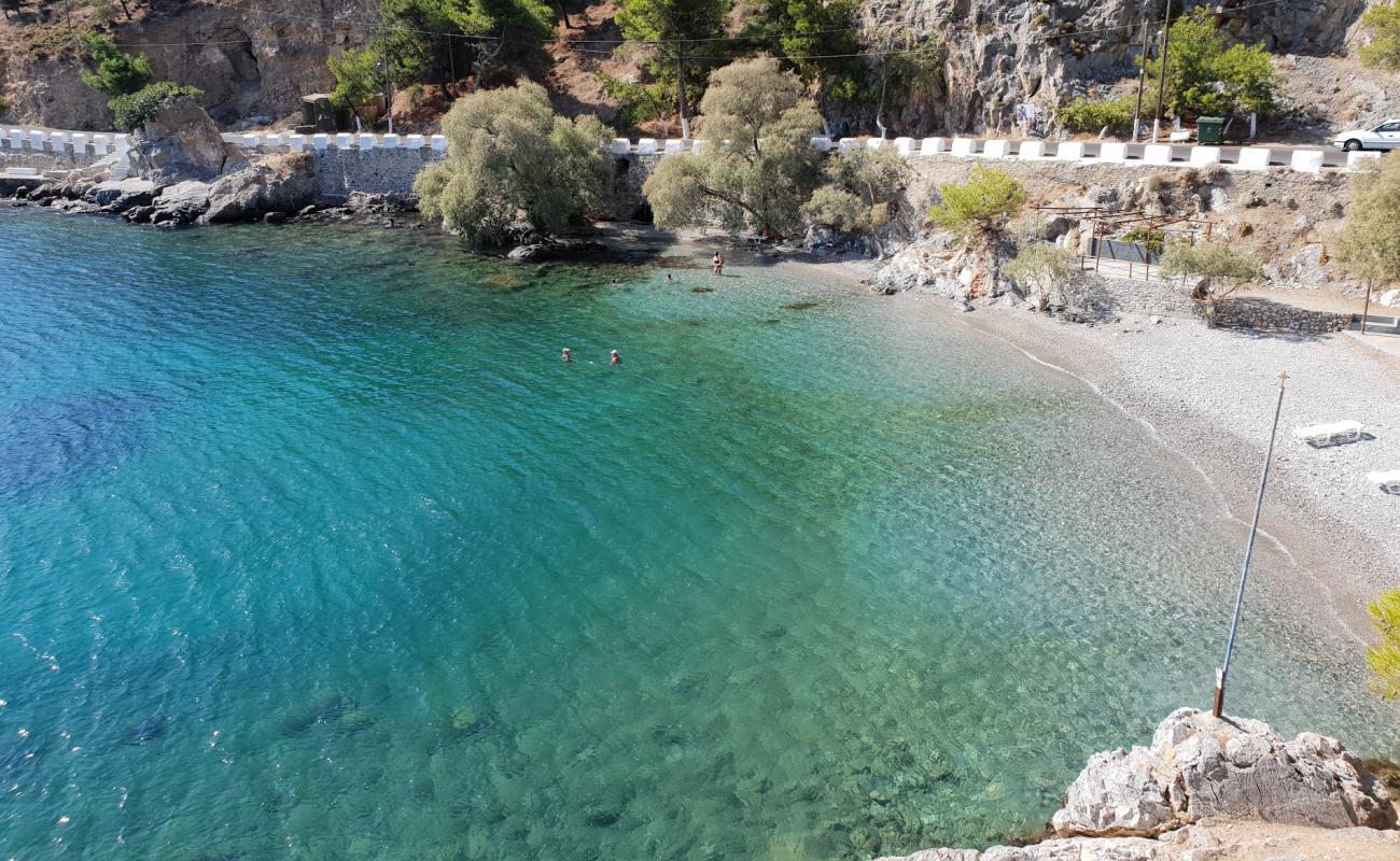 Foto af Gefira beach med grå fin sten overflade