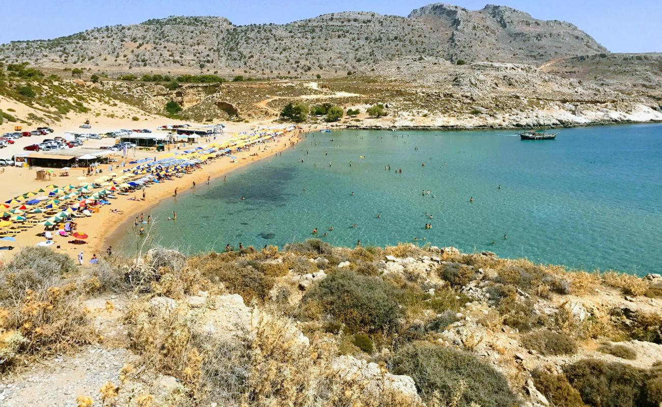 Foto af Agia Agathi Beach med lys fint sand overflade