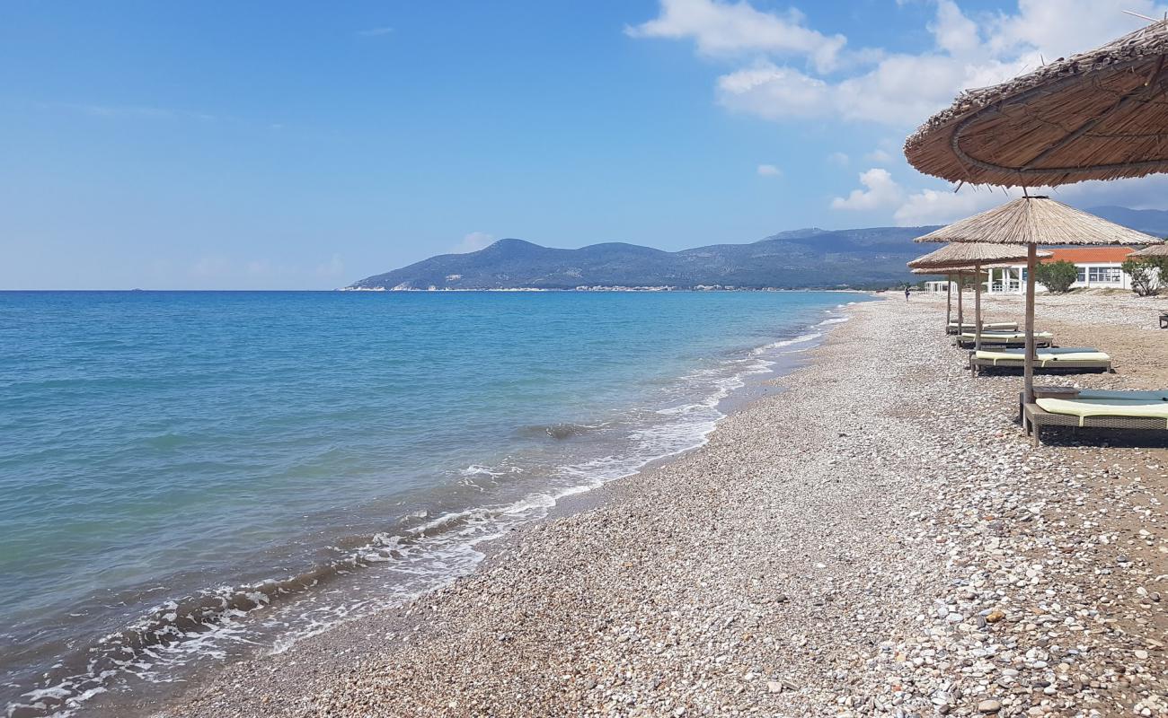 Foto af Paralia Potokaki med let sand og småsten overflade