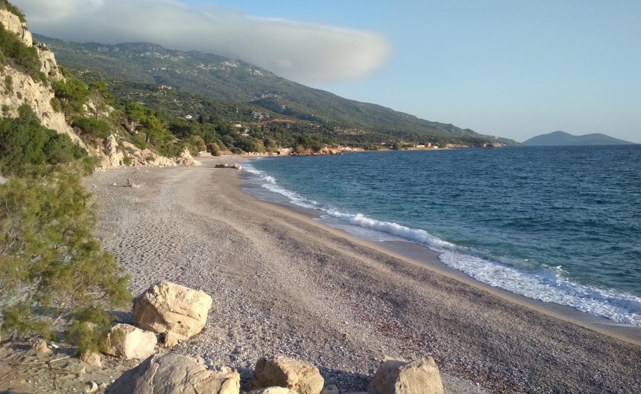 Foto af Perri beach Samos med let sand og småsten overflade