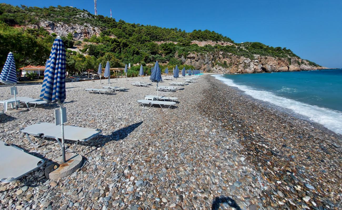 Foto af Avlakia beach med let sten overflade