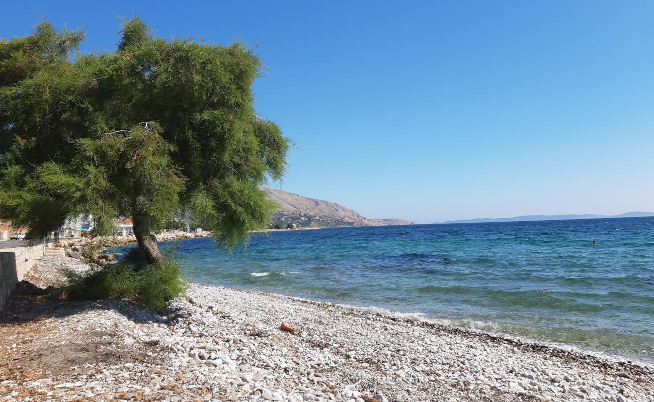 Foto af Agios Paraskevi Beach med let sten overflade