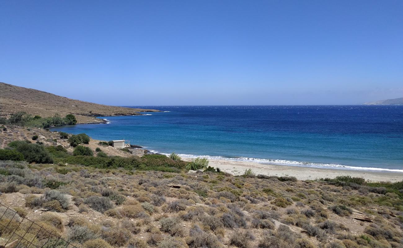 Foto af Stauros Beach med lys sand overflade