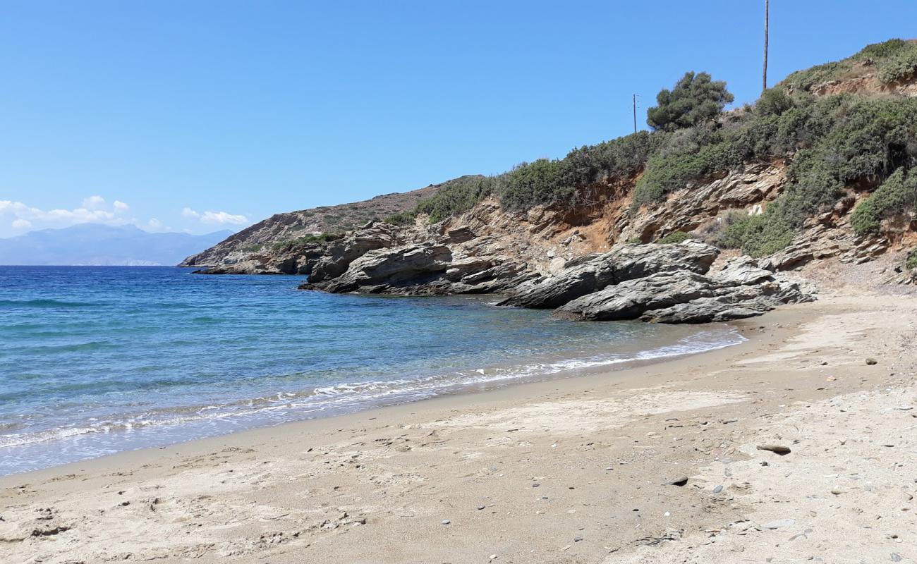 Foto af Kourtali Beach med lys sand overflade