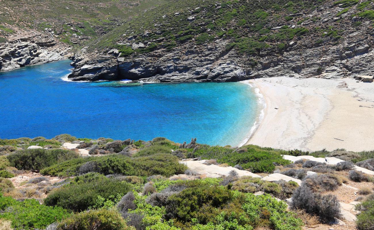 Foto af Paralia Lefka med let fin sten overflade