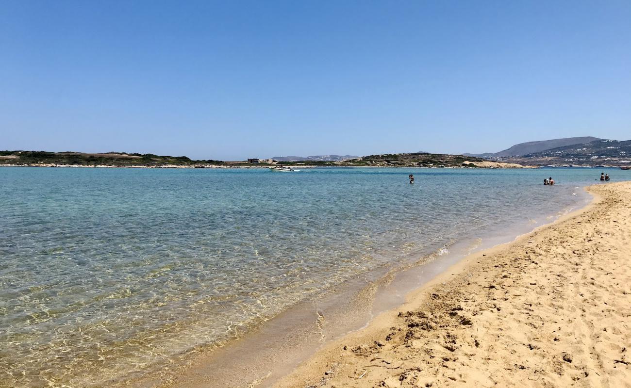 Foto af Antiparos beach med brunt sand overflade