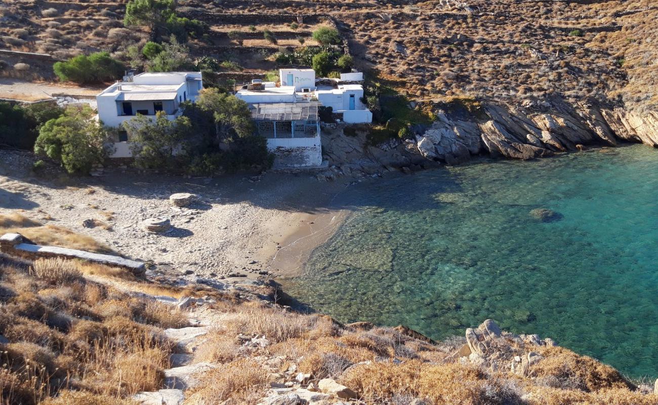 Foto af Valmas beach med brunt sand overflade