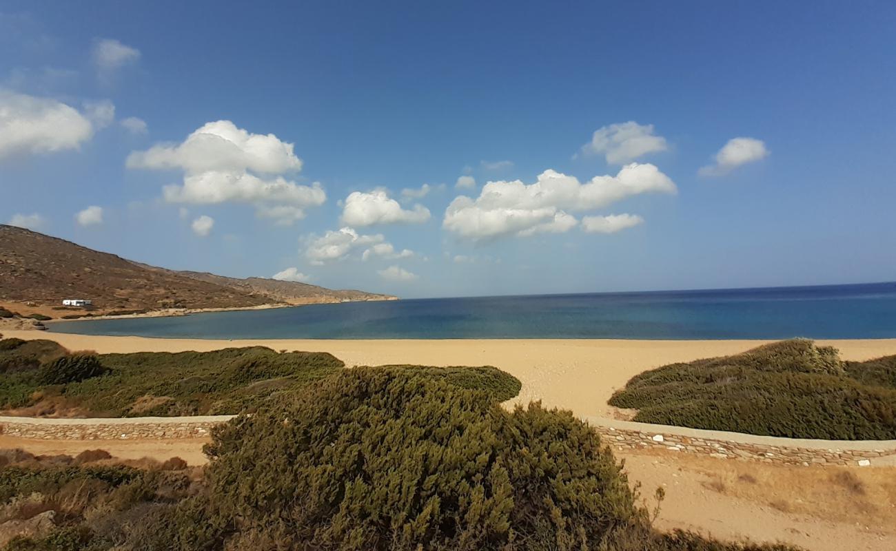 Foto af Paralia Kalamos med lys sand overflade