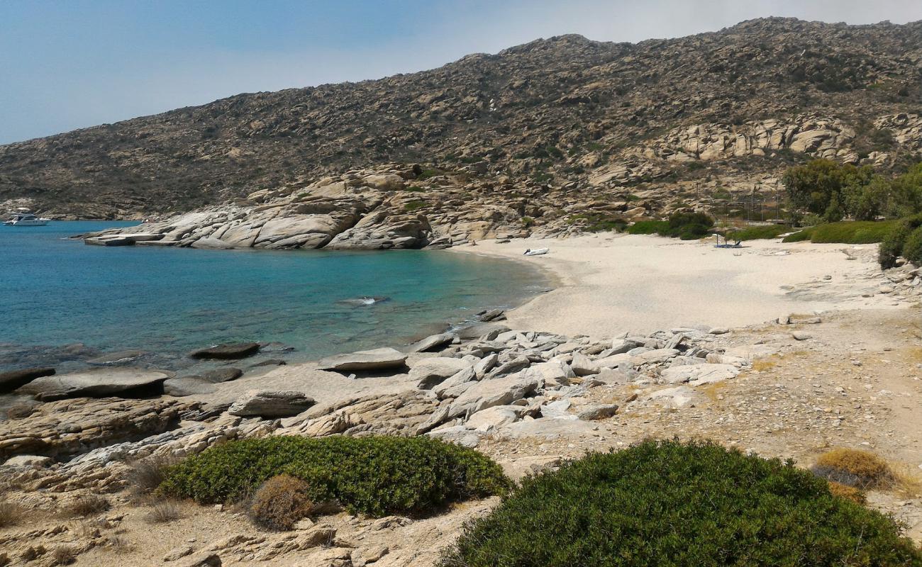 Foto af Santorini beach med lys sand overflade