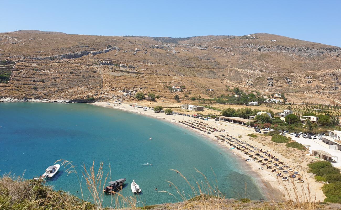 Foto af Spathi beach med lys sand overflade