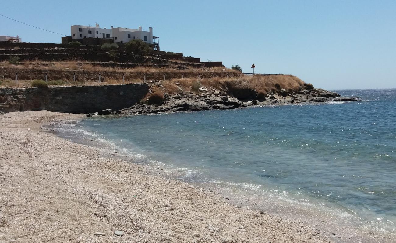 Foto af Freas beach med let sand og småsten overflade