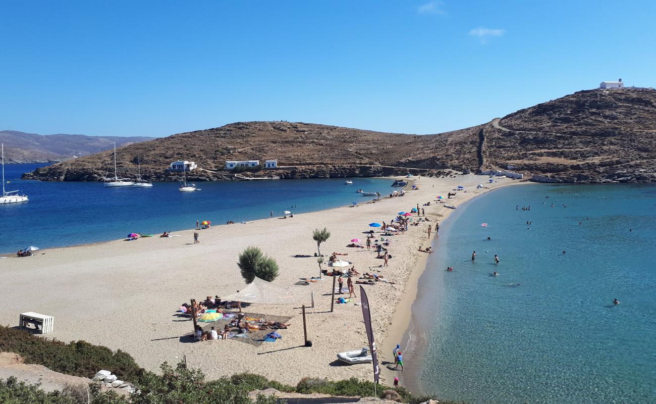 Foto af Kolona beach med lys sand overflade