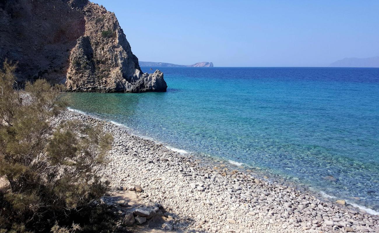 Foto af Nerodafni beach med let sten overflade