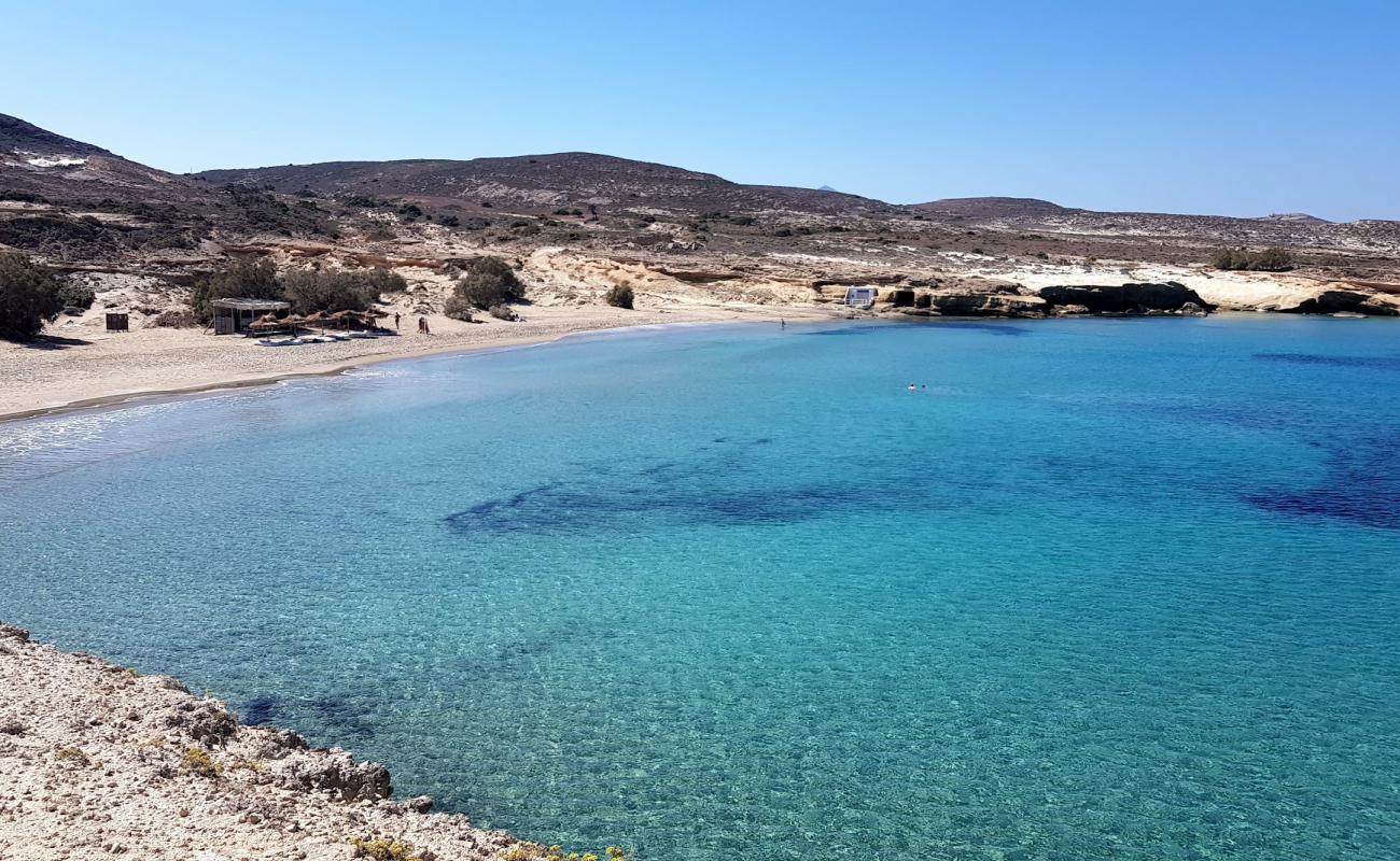 Foto af Mytakas beach med lys sand overflade