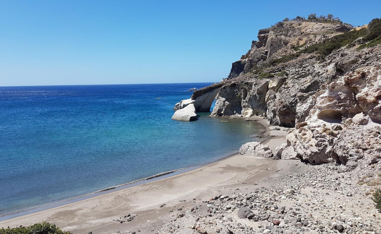 Foto af Paralia Gerontas med lys sand overflade