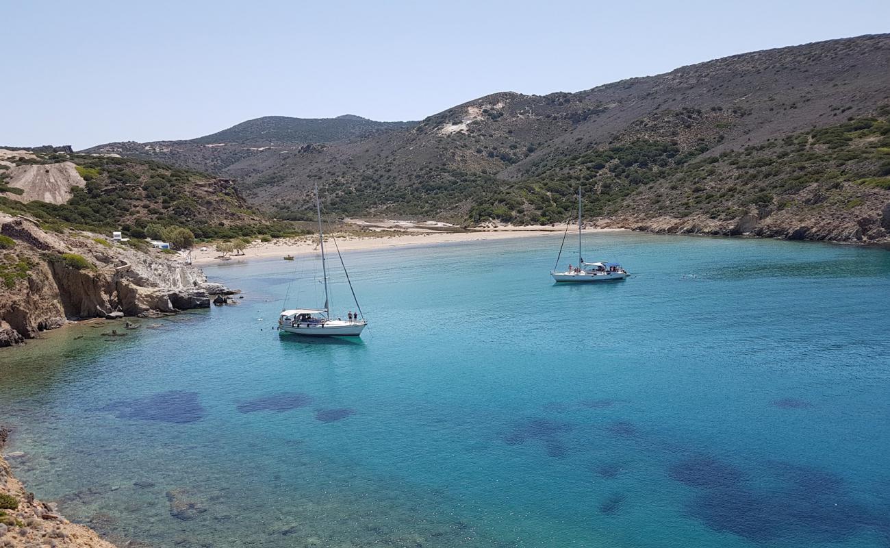 Foto af Agathia beach med brunt sand overflade