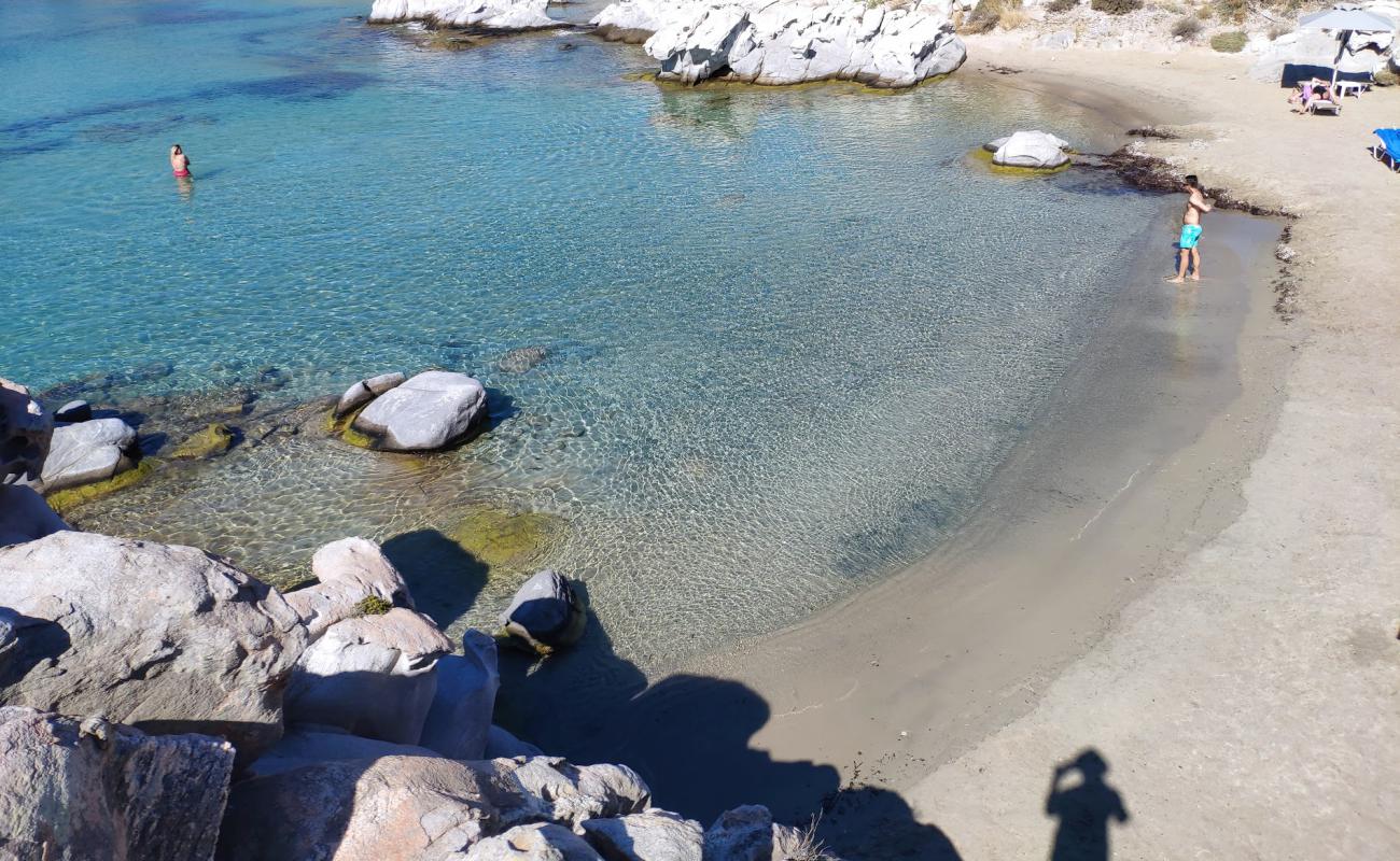 Foto af Kolympethres Strand med lys fint sand overflade