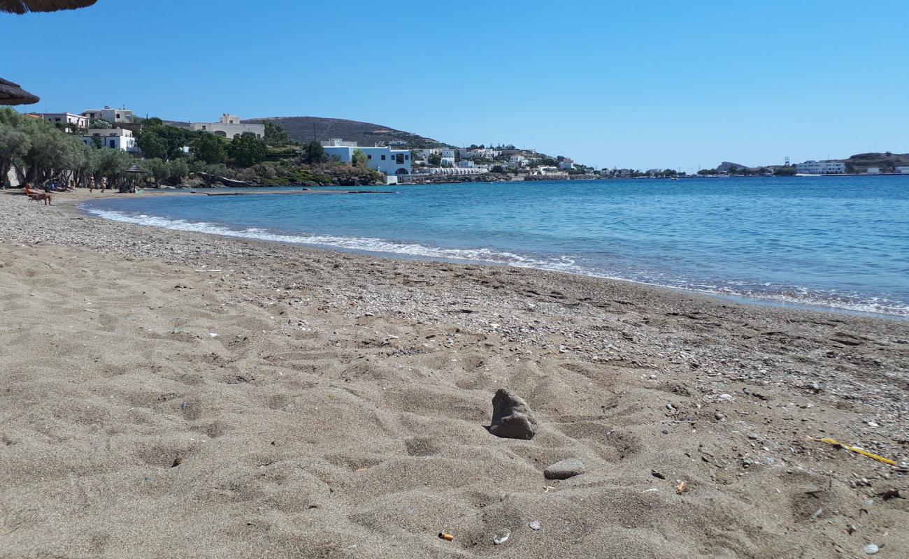 Foto af Voulgari beach med brunt sand overflade