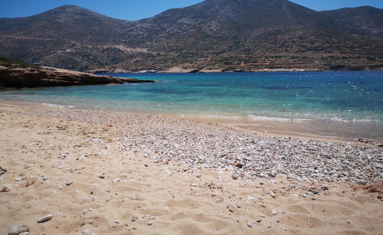 Foto af Trypiti beach med lys sand overflade