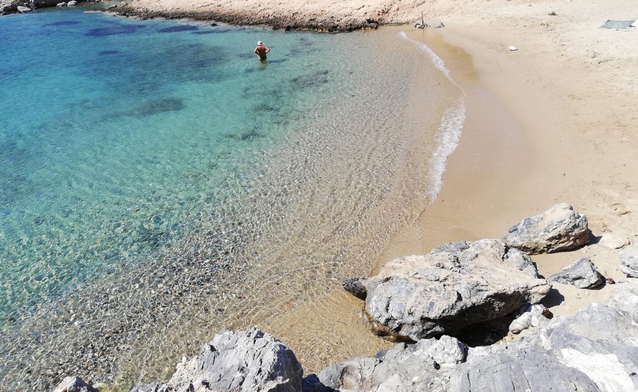 Foto af Gerolimionas beach med lys sand overflade