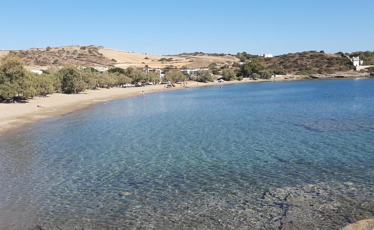 Foto af Livadi beach med lys sand overflade