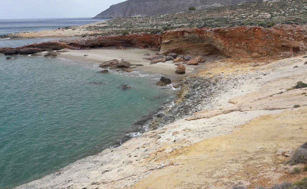 Foto af Mafromouri beach med lys sand overflade