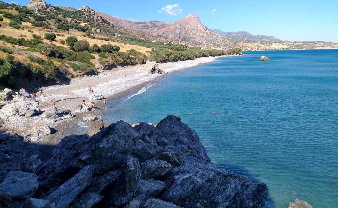 Foto af Skouros beach med let sand og småsten overflade