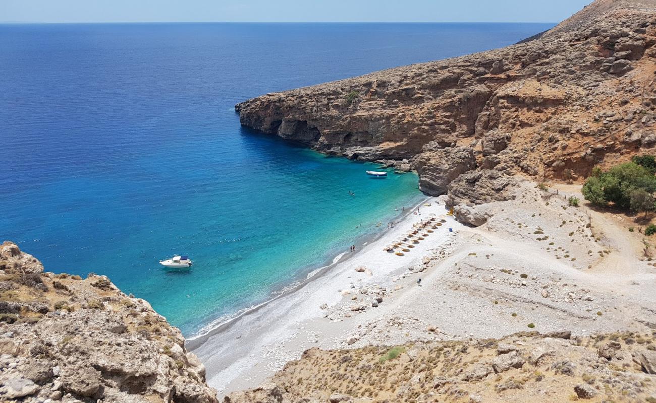 Foto af Ilingas beach med grå sten overflade