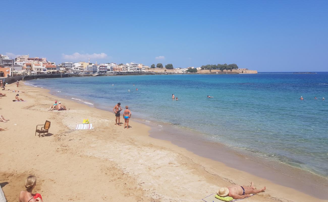 Foto af Koum Kapi Beach med lys sand overflade