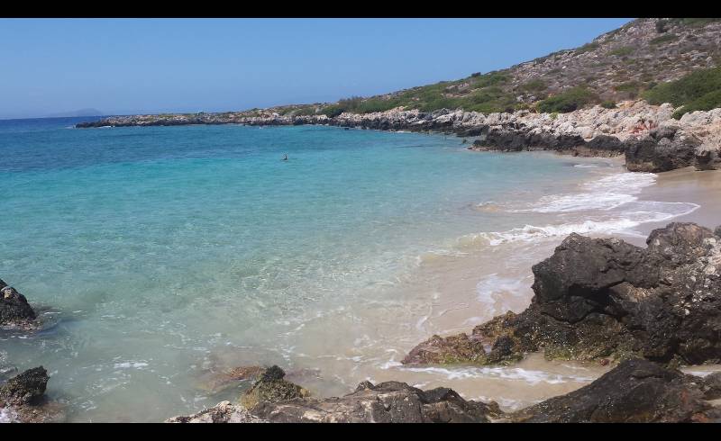 Foto af Maherida Beach med lys sand overflade