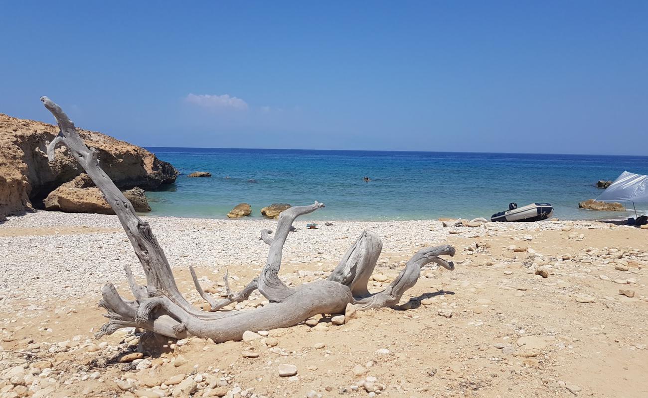 Foto af Fetife Beach med let sand og småsten overflade