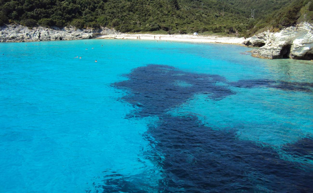 Foto af Mesovrika beach med let sten overflade