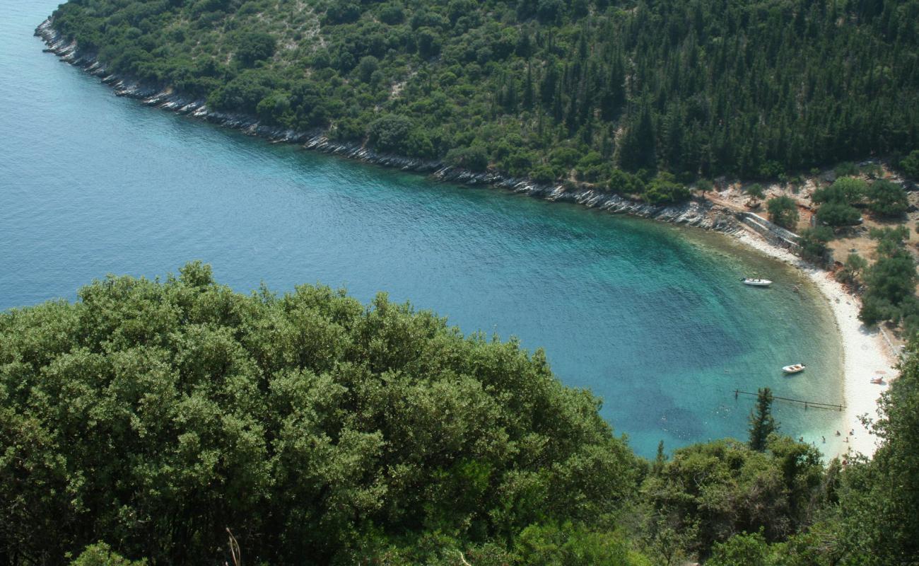 Foto af Giagana beach med let sten overflade