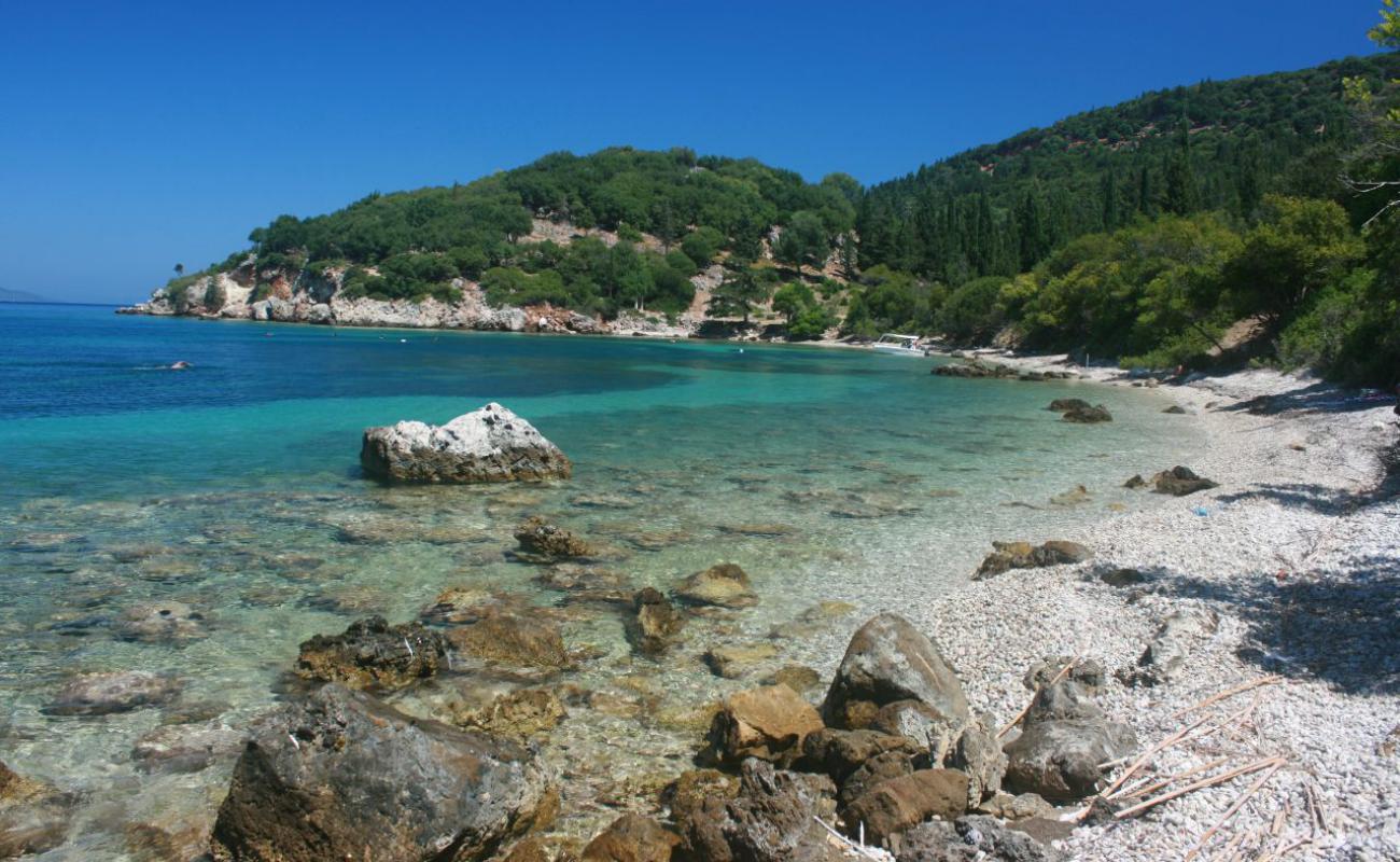 Foto af Paliouras beach med let sten overflade