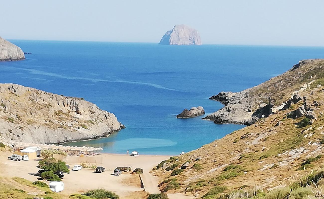 Foto af Paralia Melidoni med gråt sand og småsten overflade