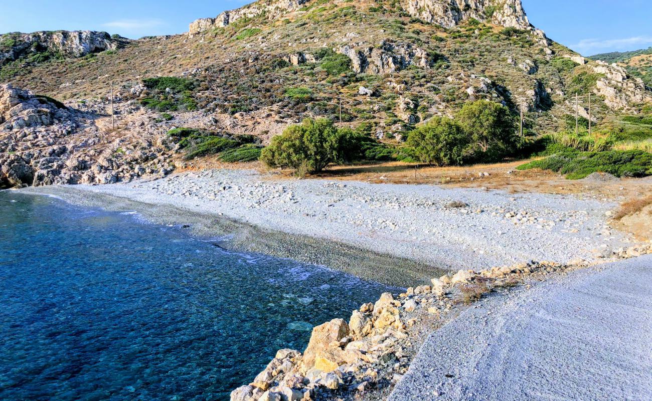 Foto af Agios Pelagia beach III med grå sten overflade