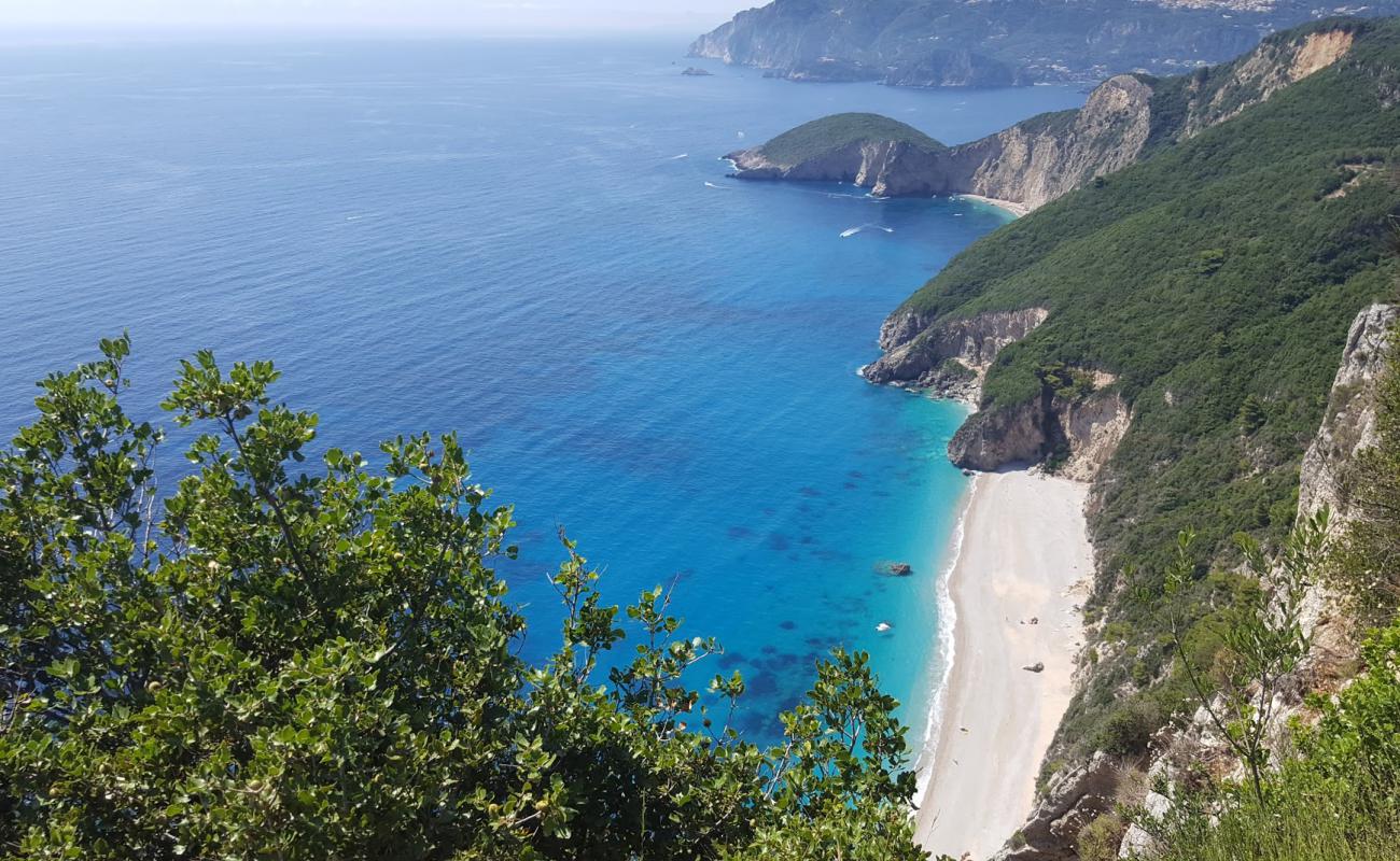 Foto af Stelari beach med let sand og småsten overflade