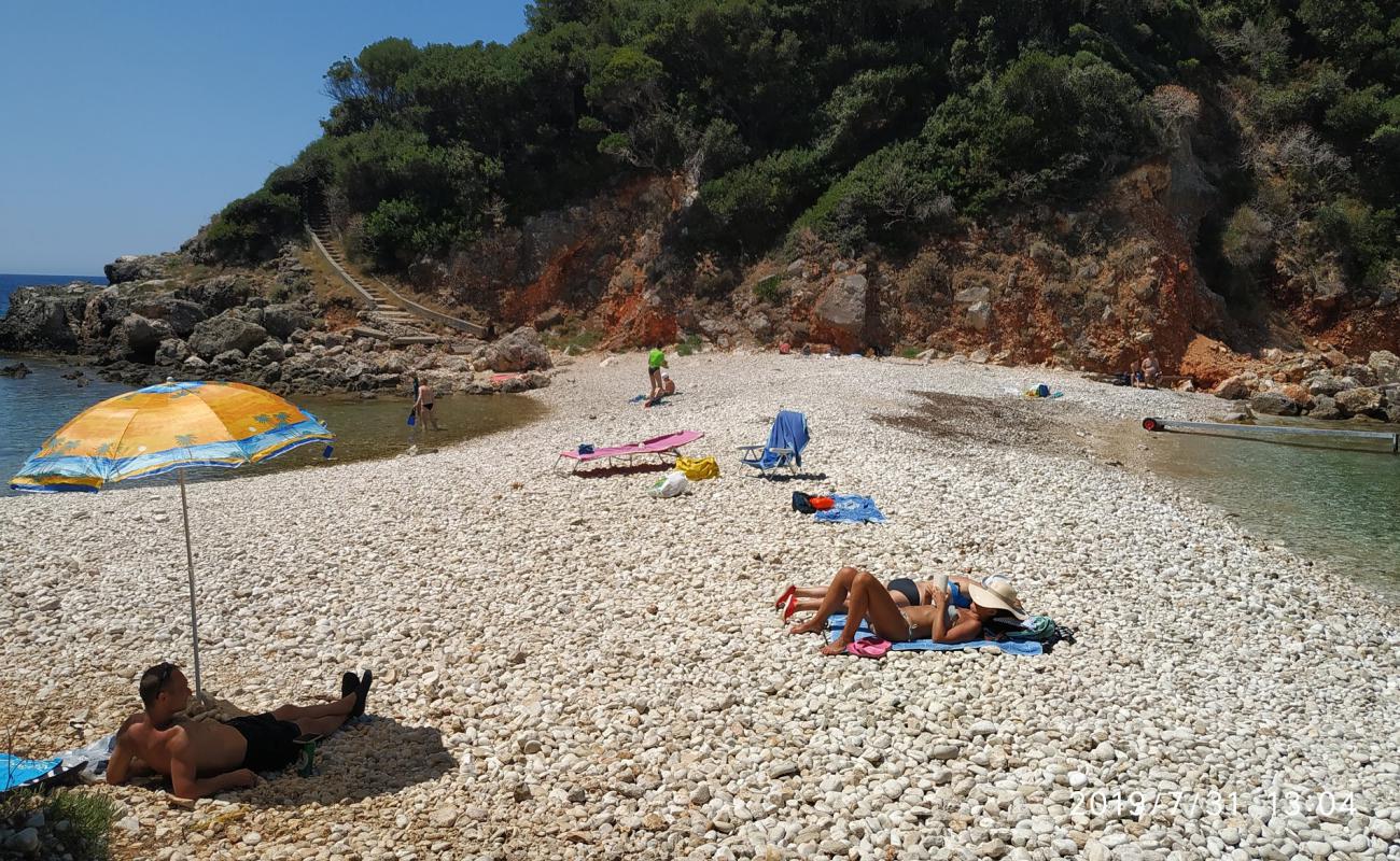 Foto af Limni beach med hvid sten overflade