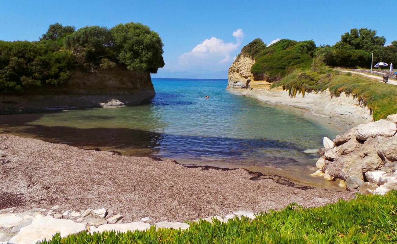 Foto af Small beach med fin brunt sand overflade