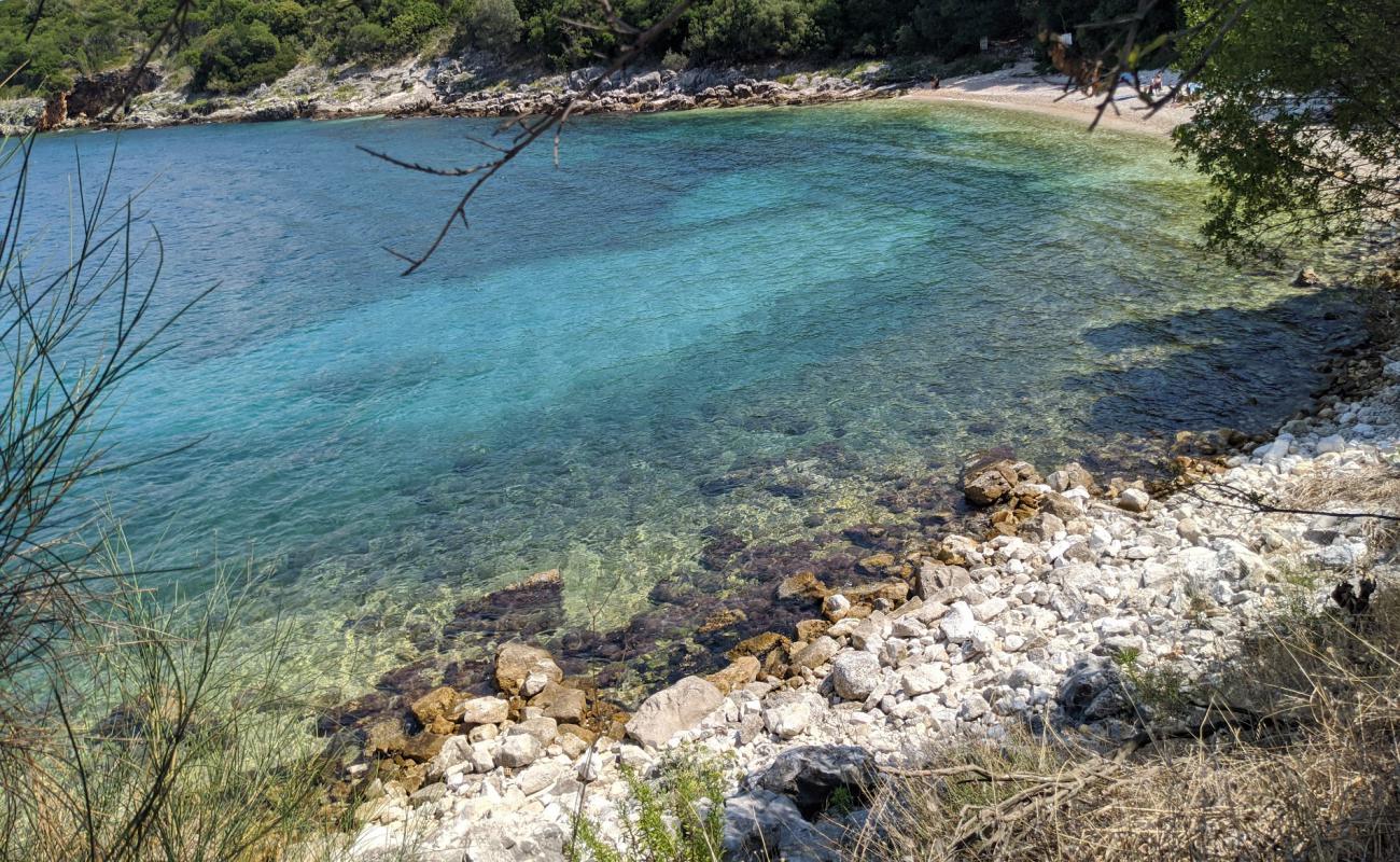 Foto af Seki Bay Beach med let sten overflade