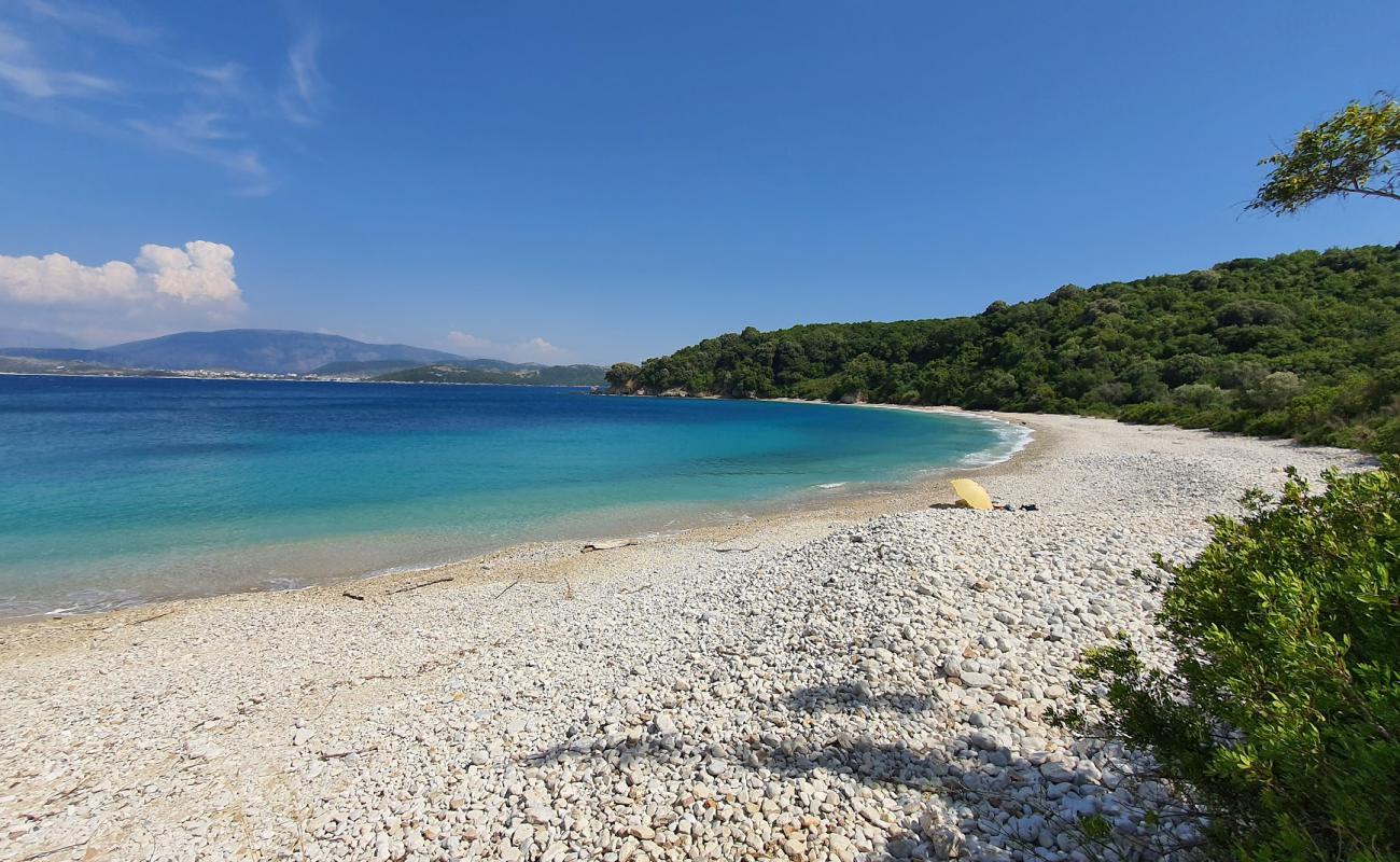 Foto af Akoli beach med let sten overflade