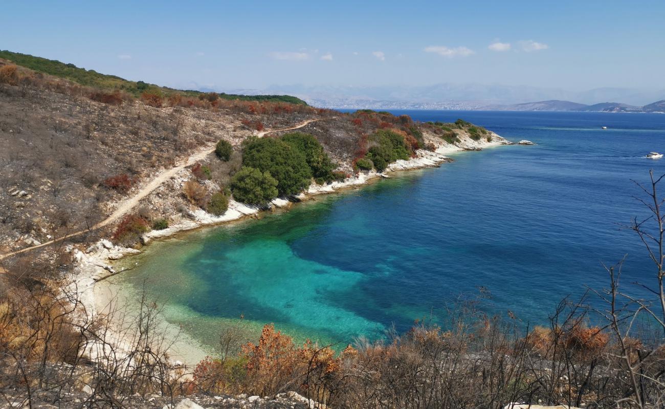 Foto af Aspalathra beach med sten overflade