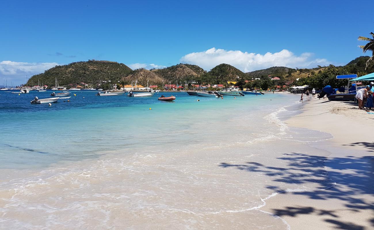 Foto af Anse du Fond Cure Beach med lys sand overflade