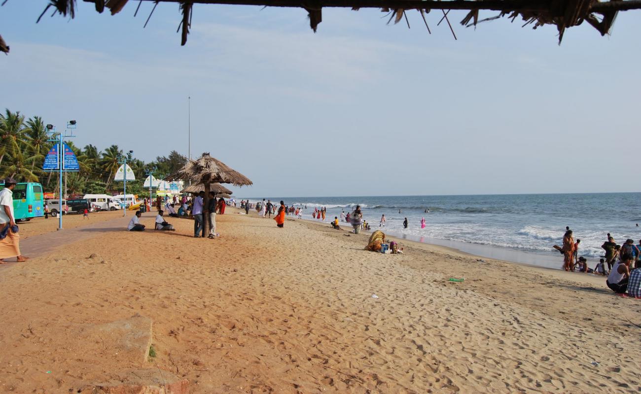 Foto af Cherai Beach med lys sand overflade