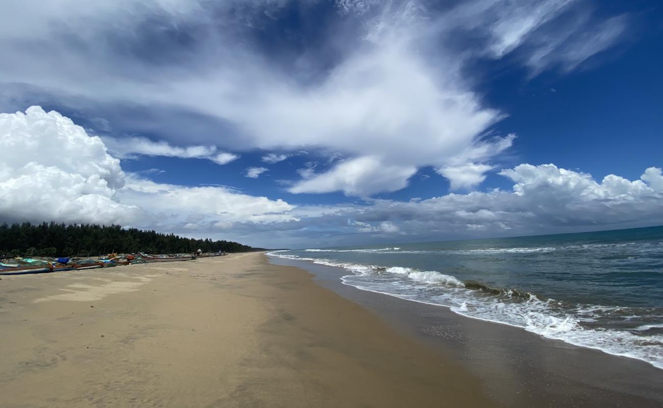 Foto af Thirumullaivasal Beach med lys sand overflade